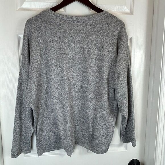 Coverstitched Womens Gray Sweater Sz L Long Sleeve Pullover Ruffled Soft Top U - Picture 4 of 11